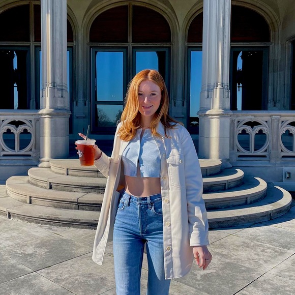 Meet your Posher, Katherine - Picture 1 of 1